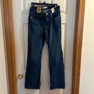 Levi’s classic boot cut size 4 jeans